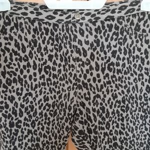 Women's  stretch  leggings